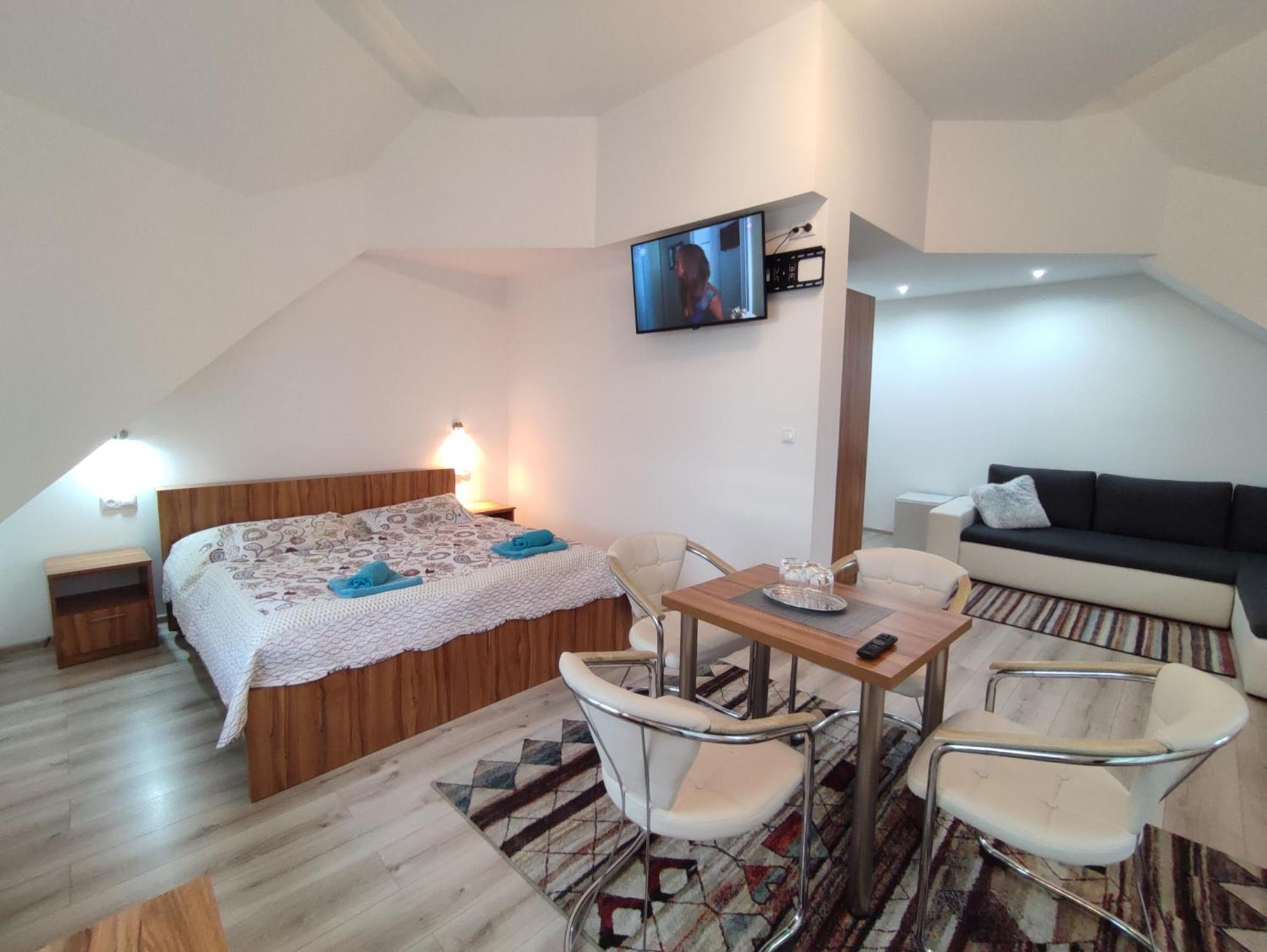 Hotel Vyšehrad Turčianske Teplice Exteriér fotografie